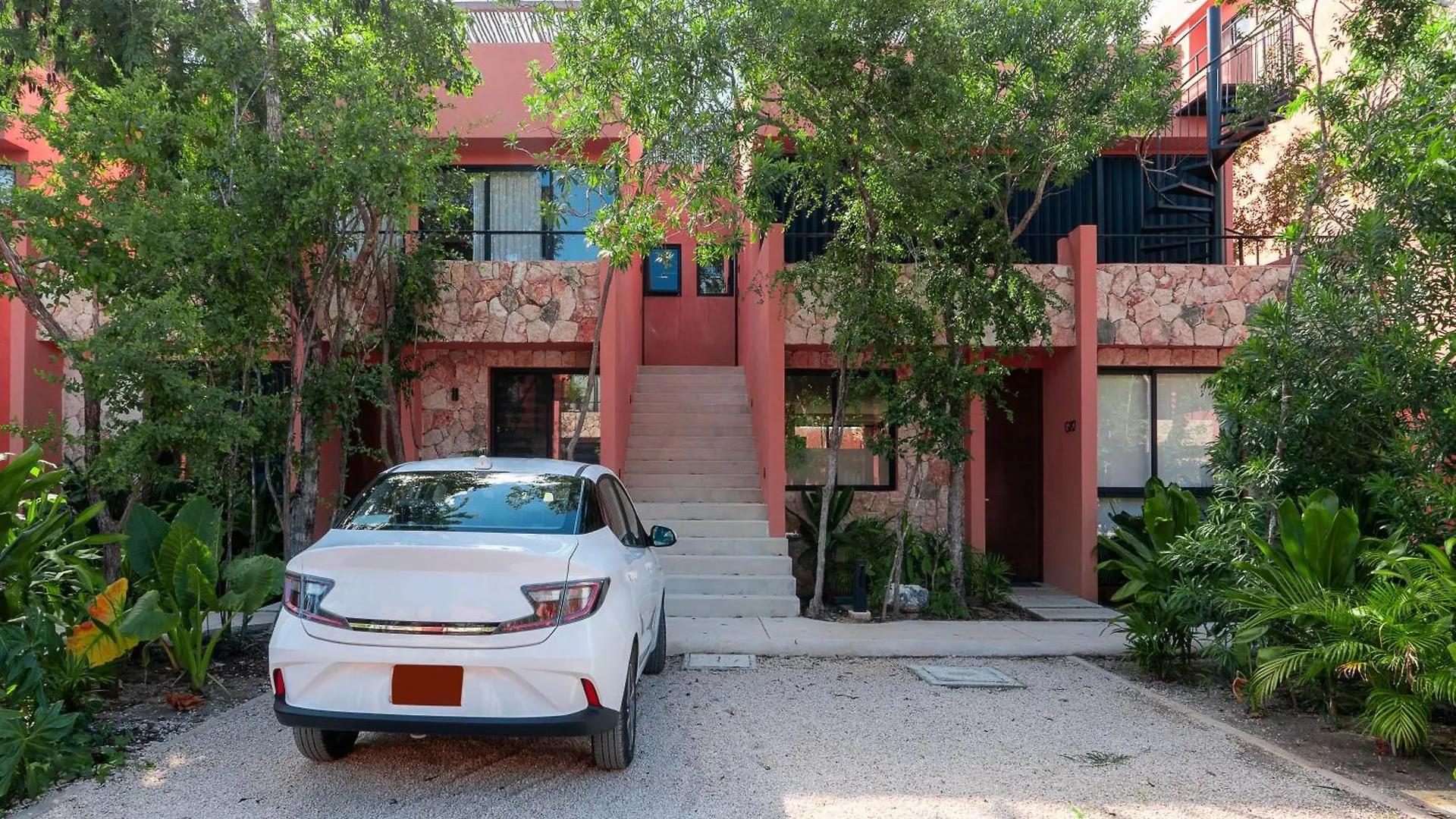 Casa Lifeu Tulum Aparthotel
